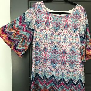 Multi-color Shift Dress with Wide Sleeves